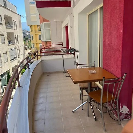 Apartment Elsuarha Pogradec